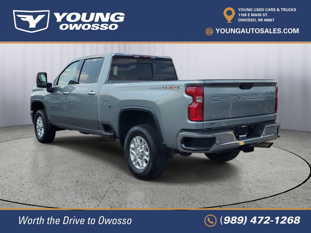 Used 2024 Chevrolet Silverado 2500 LTZ w/ LTZ Convenience Package AWD/4WD image 4
