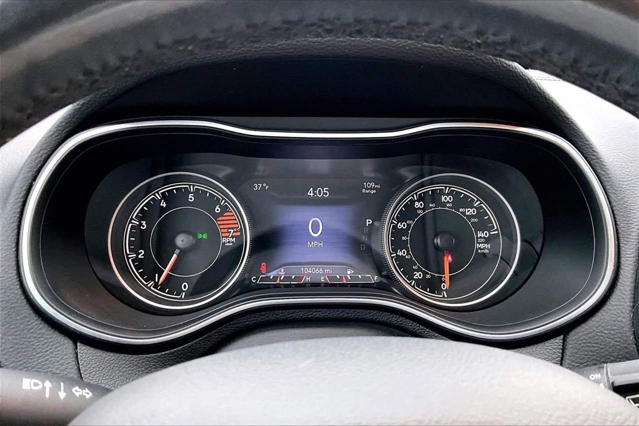 Used 2020 Jeep Cherokee Limited image 10