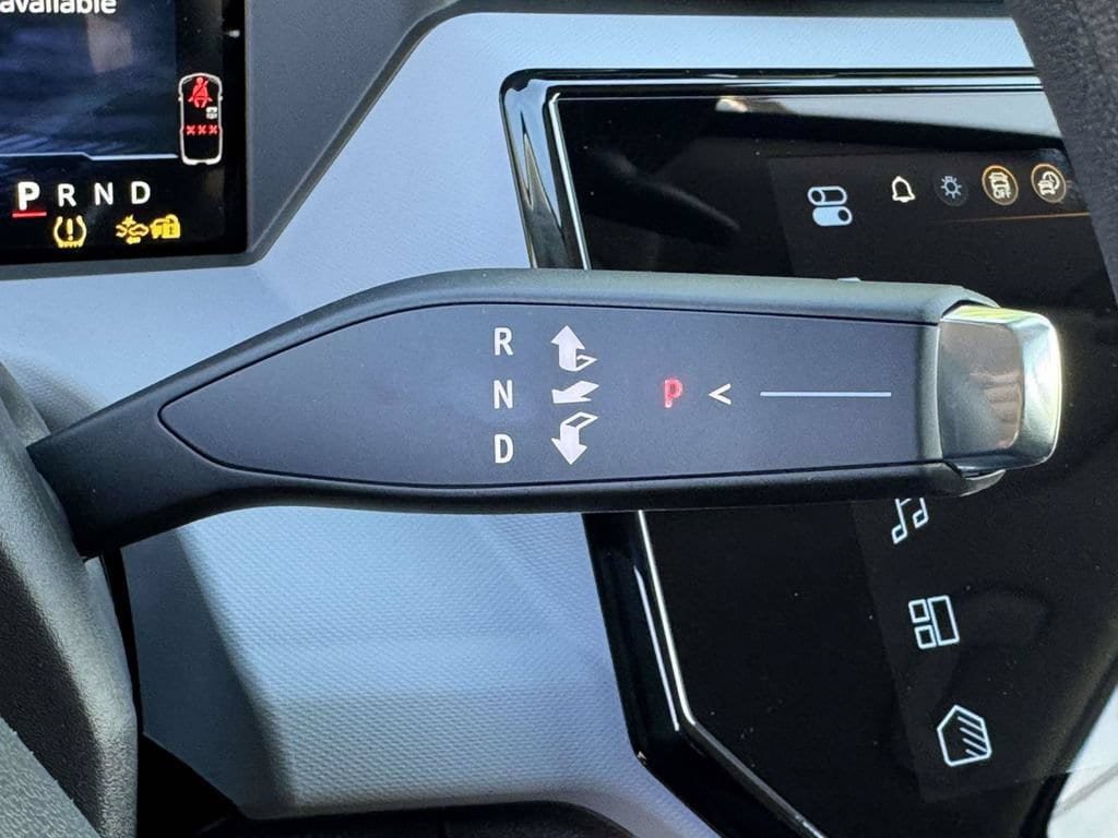 New 2027 Chevrolet Bolt LT FWD image 7