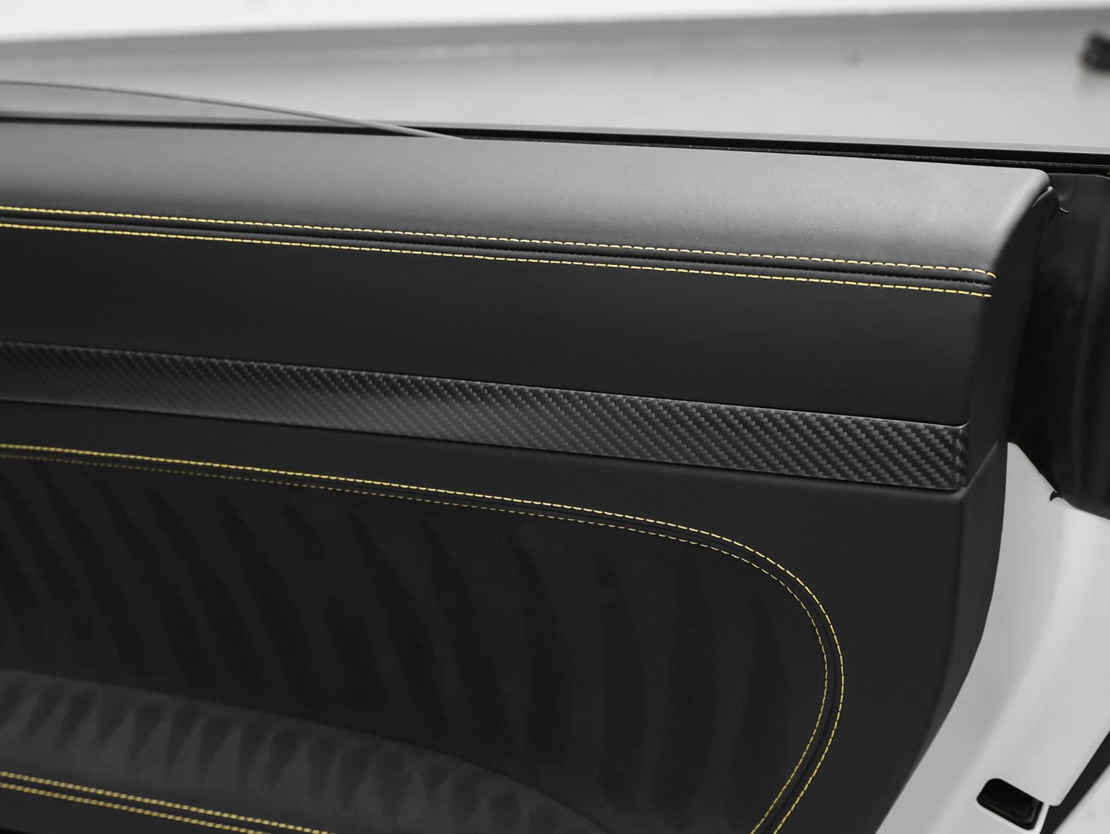 Certified 2025 Porsche 718 Boxster Spyder RS RWD image 46