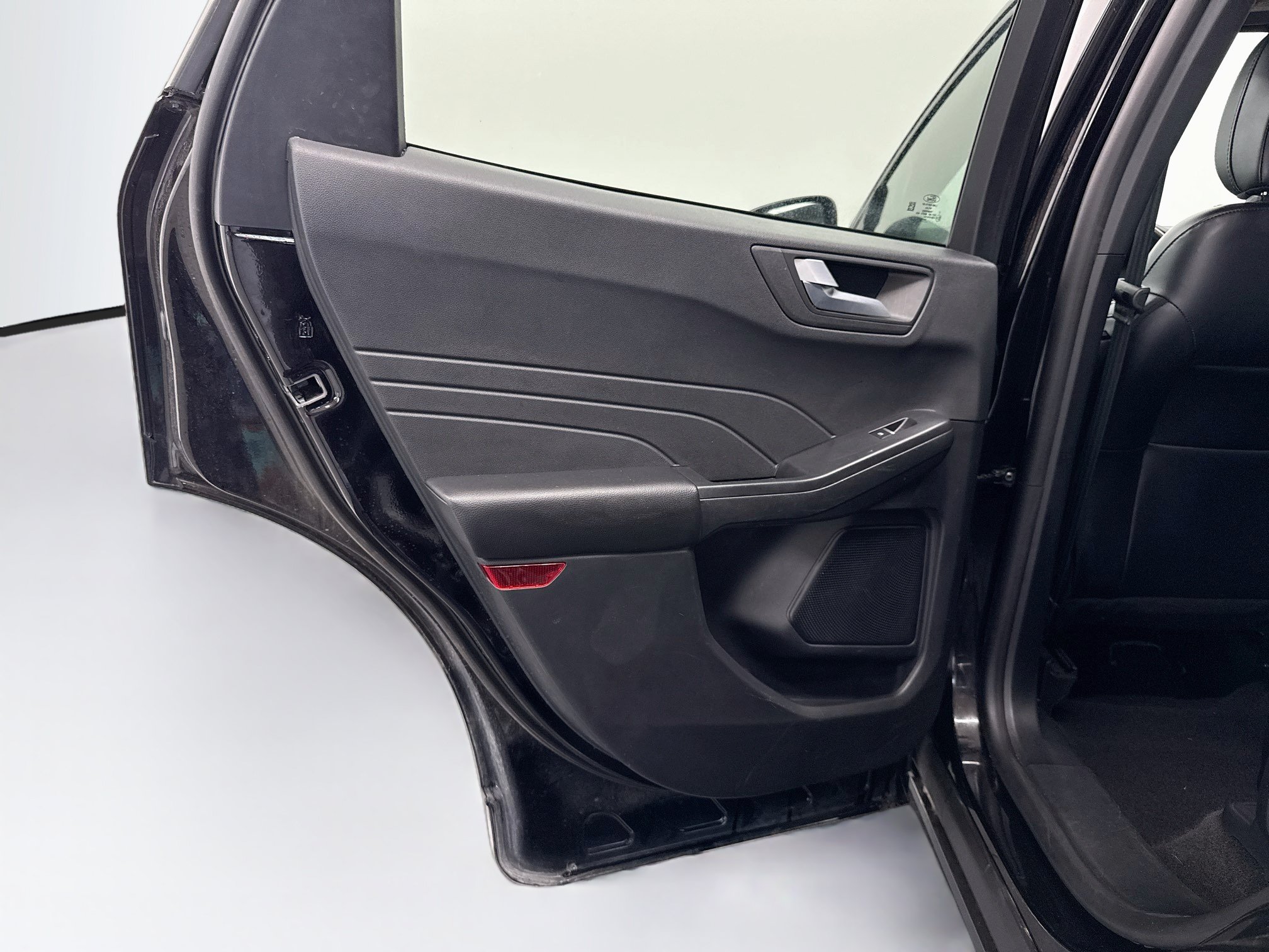 Used 2025 Ford Escape ST-Line FWD image 26