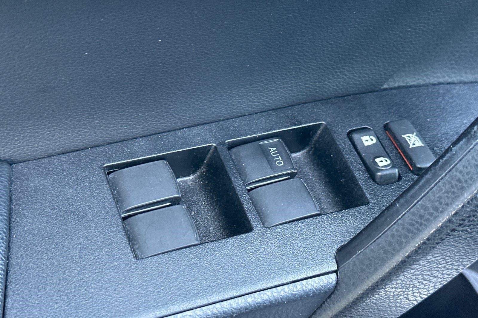 Used 2014 Toyota Corolla S image 13