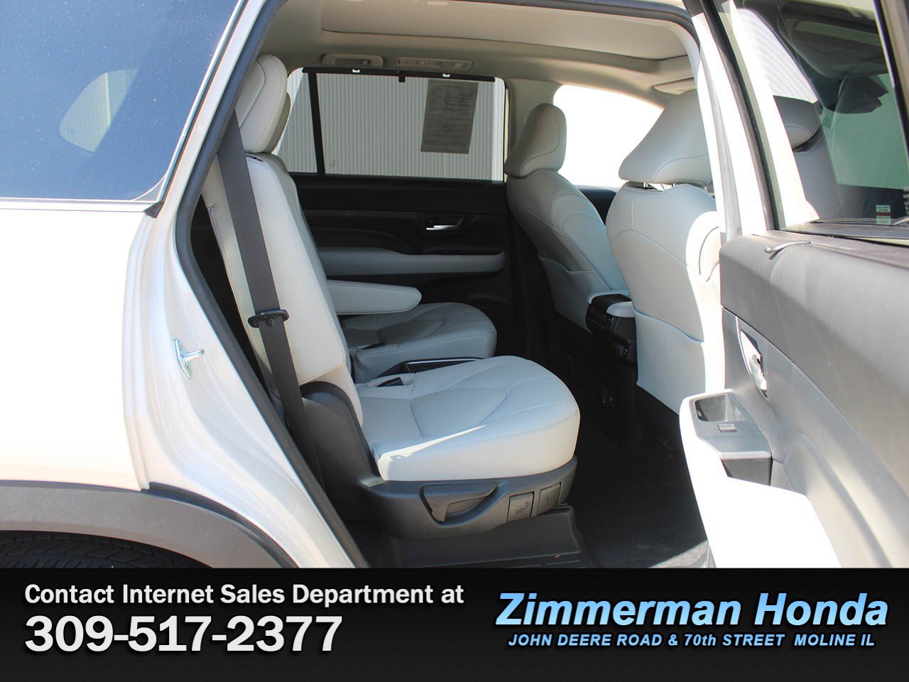 Used 2024 Toyota Grand Highlander AWD image 9