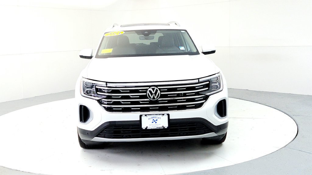 Used 2024 Volkswagen Atlas SEL AWD/4WD image 8