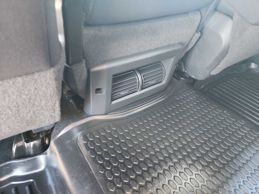 Used 2010 Dodge Ram 2500 Truck SLT image 32