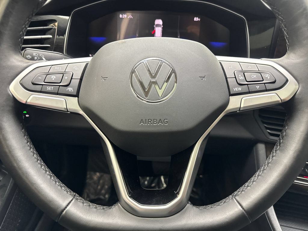 Used 2025 Volkswagen Jetta SE FWD image 56