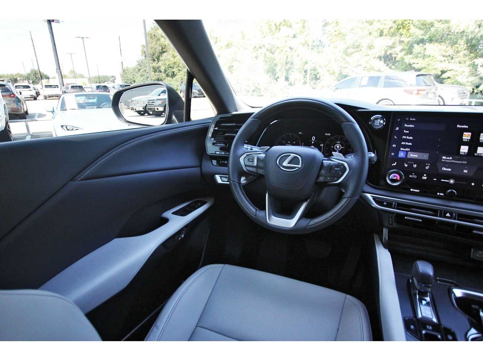 Used 2025 Lexus RX 350 Premium w/ Convenience Package FWD image 6