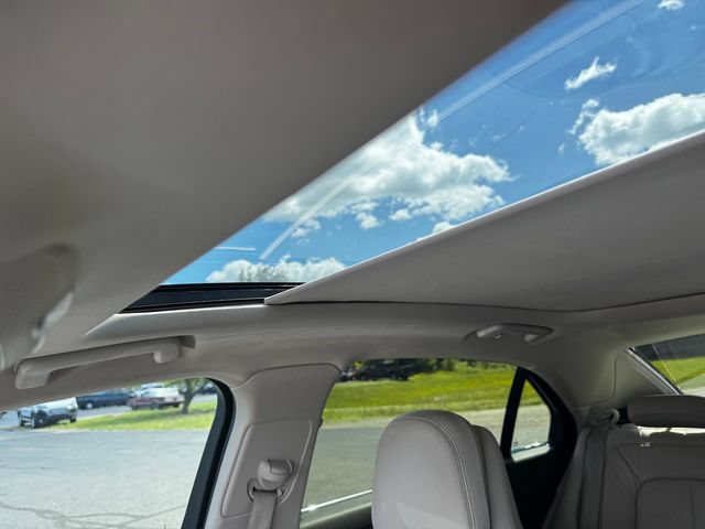 Used 2018 Lincoln Continental Reserve AWD/4WD image 36