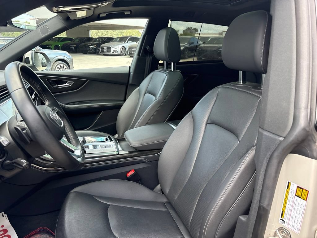 Used 2022 Audi Q8 Premium Plus w/ Premium Plus Package AWD/4WD image 13