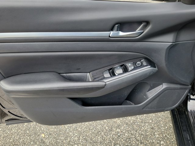 Used 2023 Nissan Altima 2.5 SV image 17