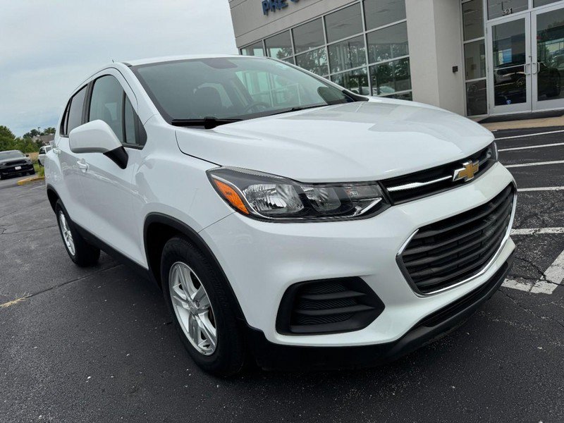Used 2020 Chevrolet Trax LS w/ Tint and Cruise Package FWD image 2