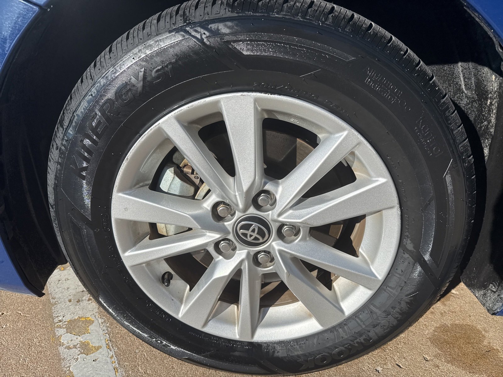 Used 2025 Toyota Camry LE image 8