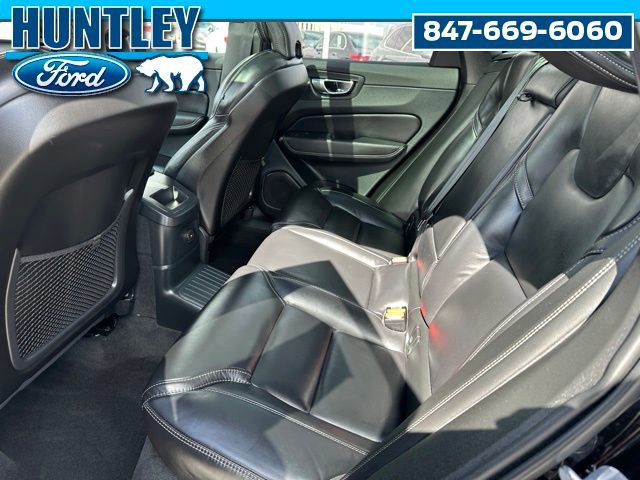 Used 2024 Volvo XC60 T8 Ultimate AWD/4WD image 15