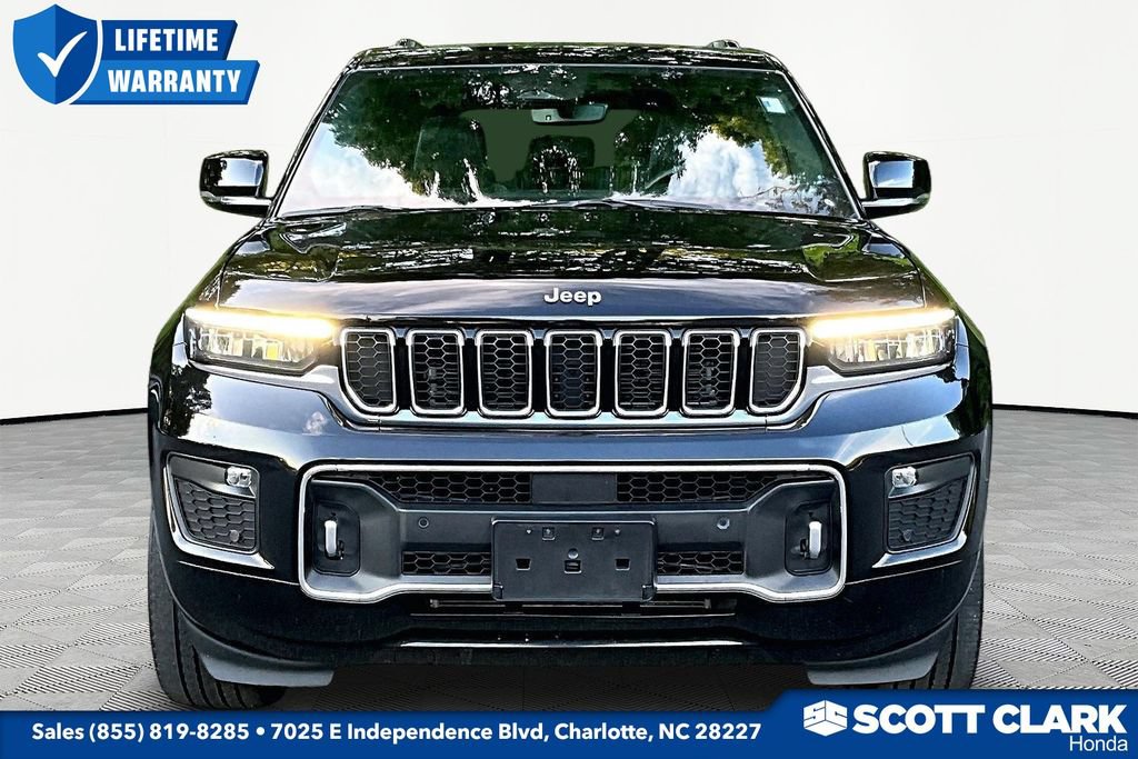 Used 2023 Jeep Grand Cherokee Overland AWD/4WD image 2