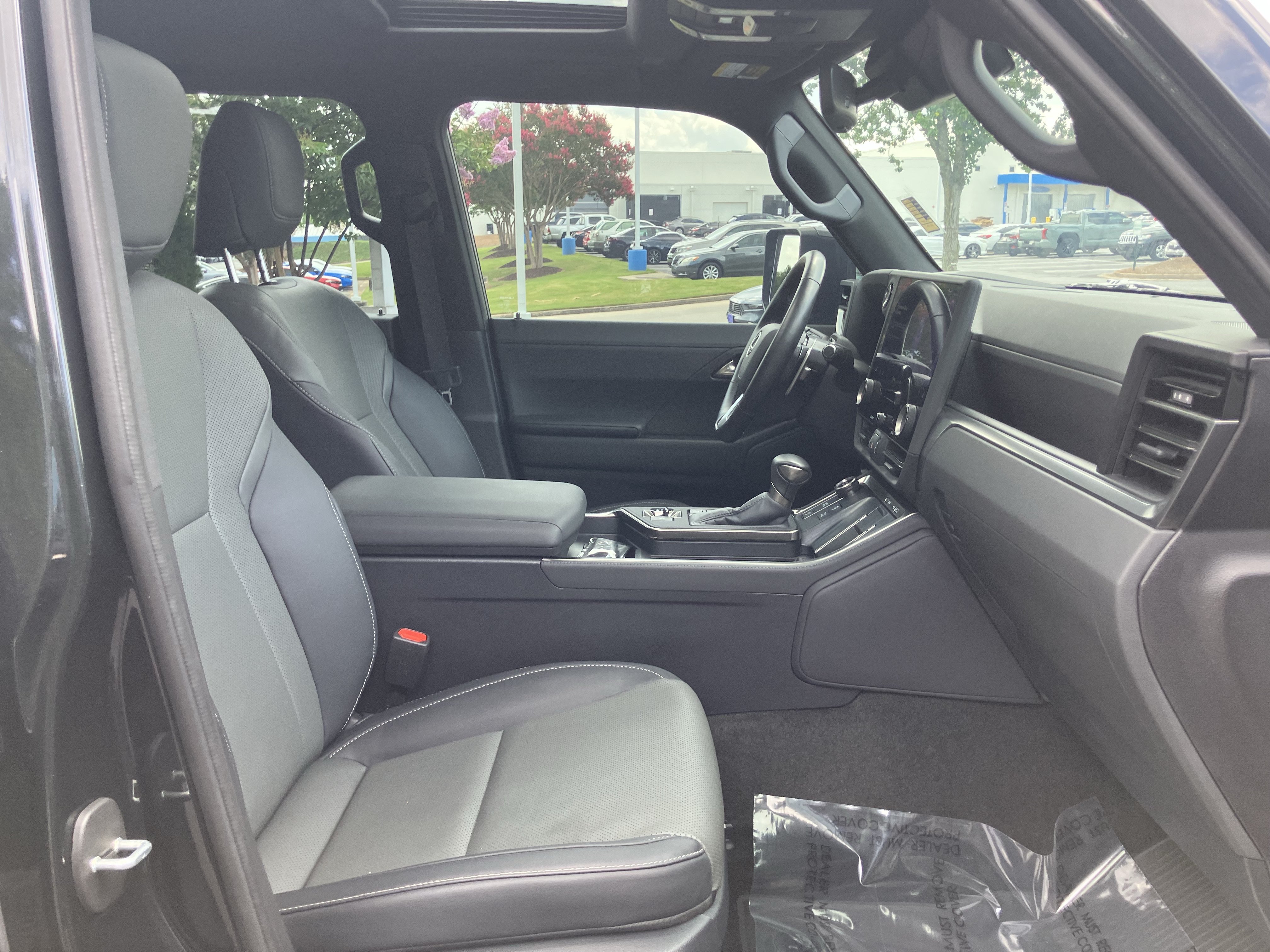 Used 2024 Lexus GX 550 w/ Cold Area Package AWD/4WD image 37