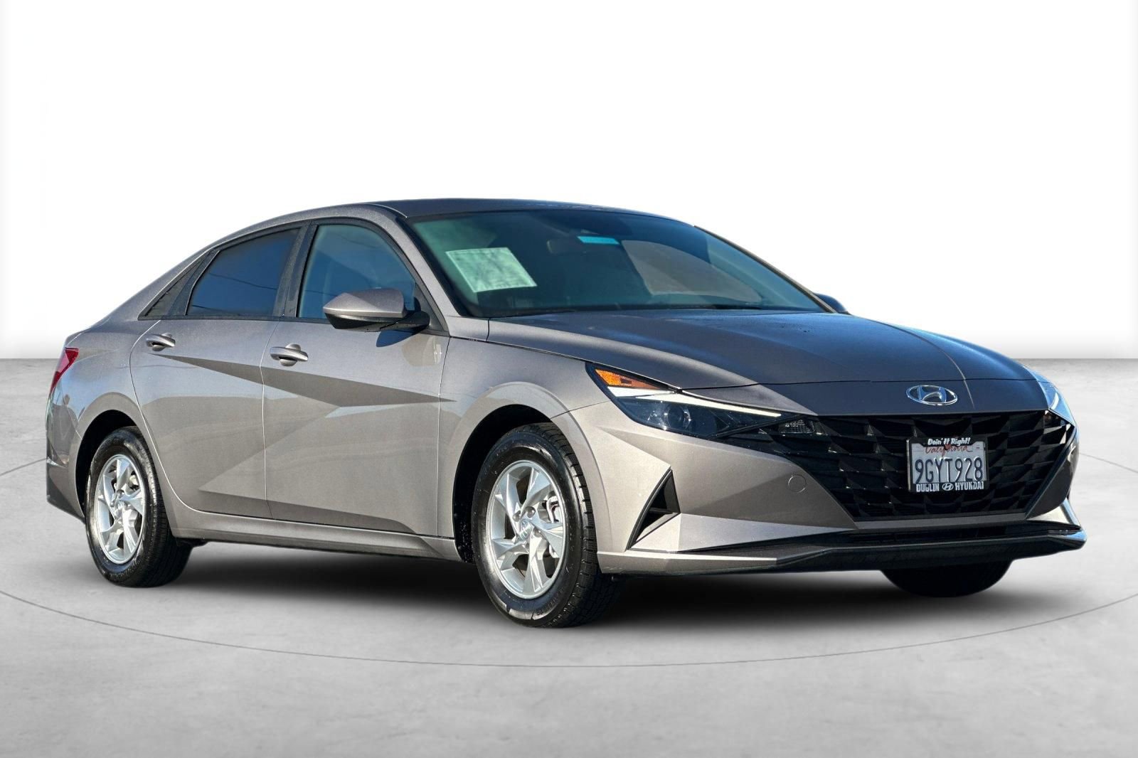 Used 2023 Hyundai Elantra SE image 11