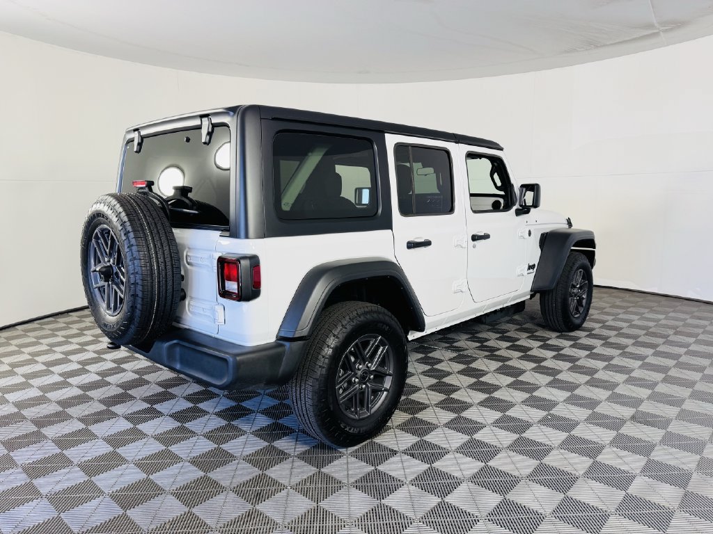 Used 2026 Jeep Wrangler Unlimited Sport AWD/4WD image 24