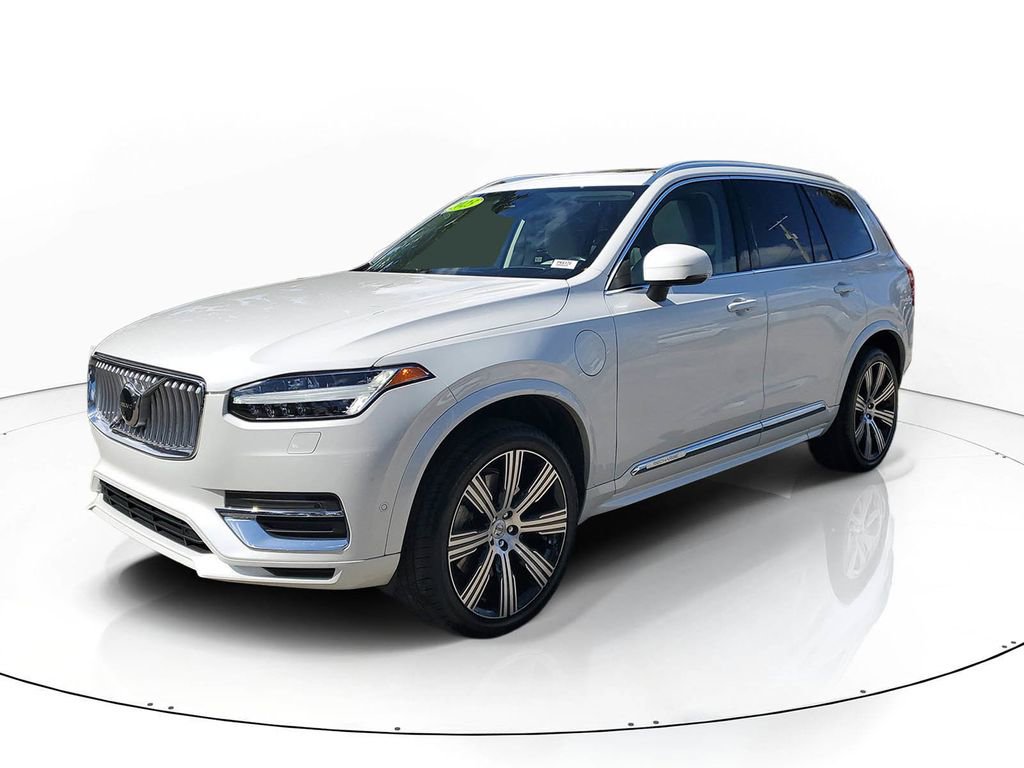 Used 2023 Volvo XC90 T8 Ultimate w/ Protection Package Premier image 3