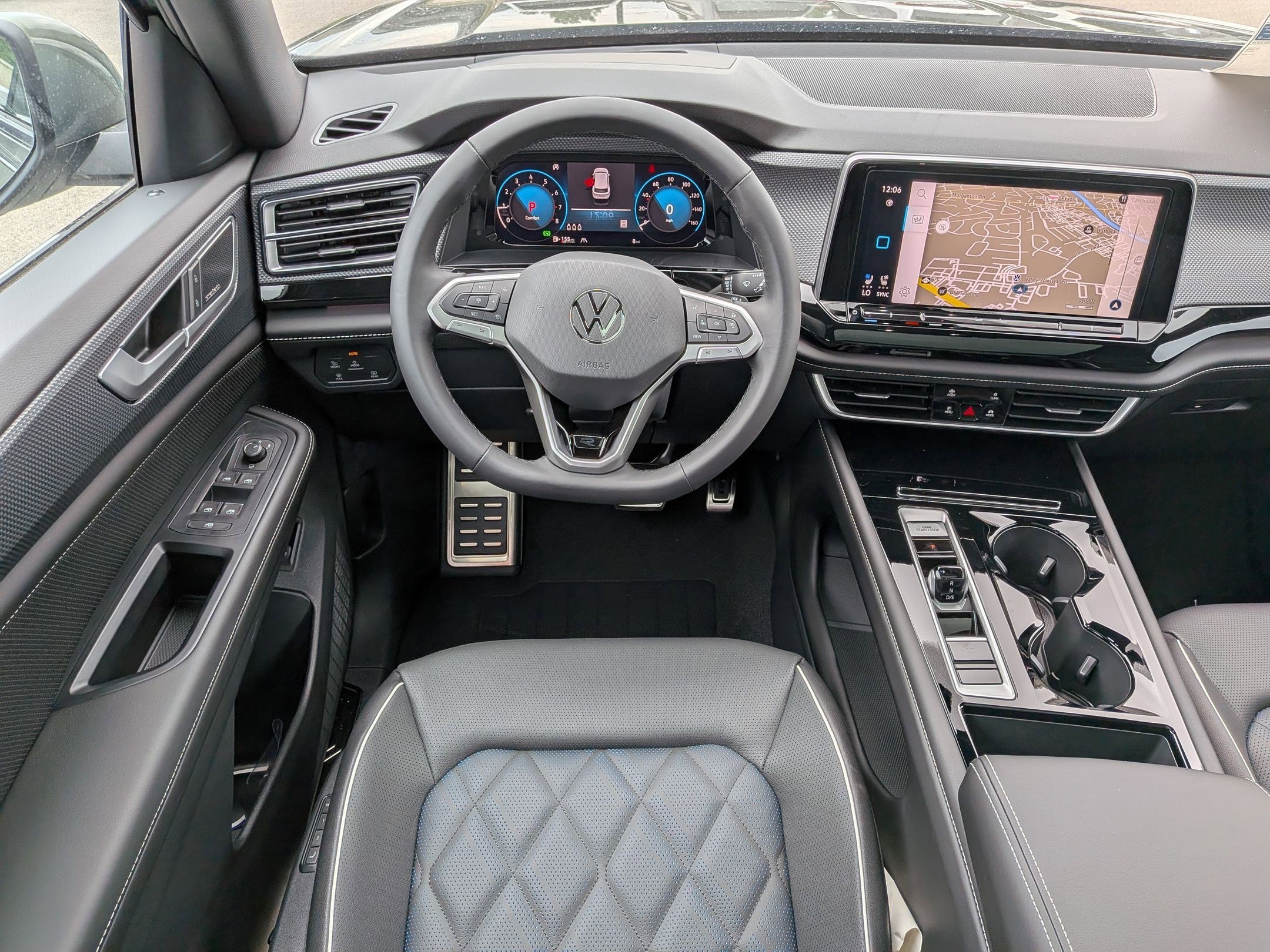 New 2026 Volkswagen Atlas Cross Sport SEL Premium R-Line AWD/4WD image 32