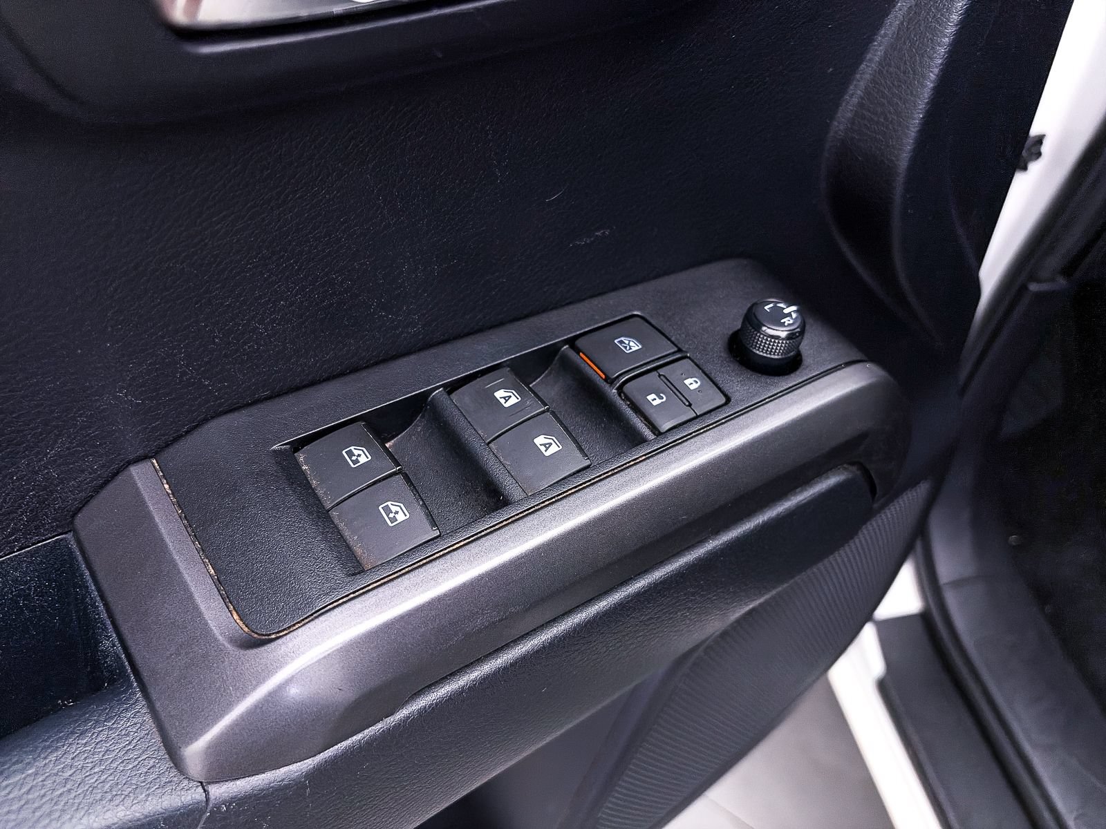 Used 2021 Toyota Tacoma TRD Off-Road w/ Technology Package RWD image 19