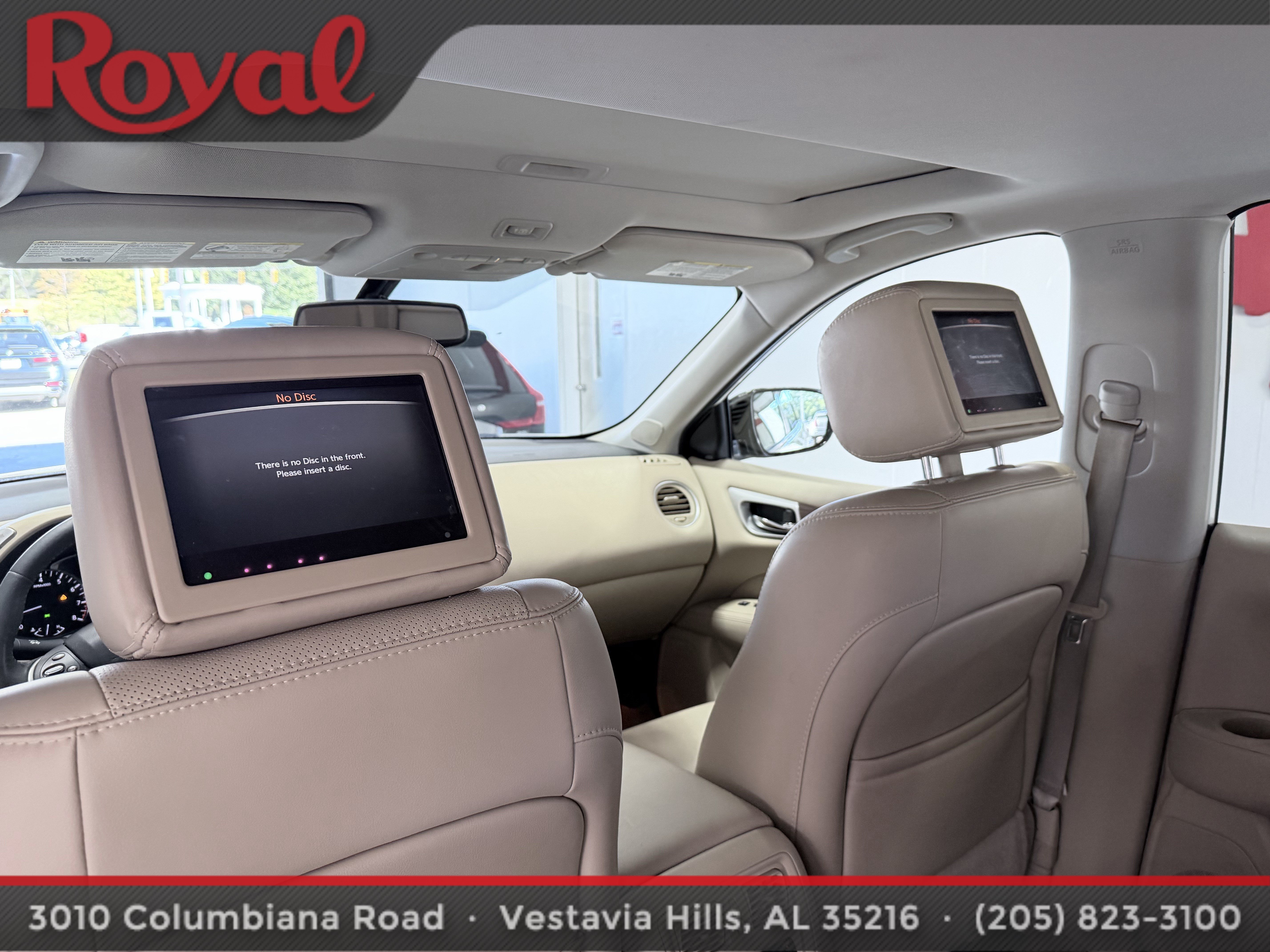 Used 2017 Nissan Pathfinder Platinum w/ Family Entertainment Package FWD image 6