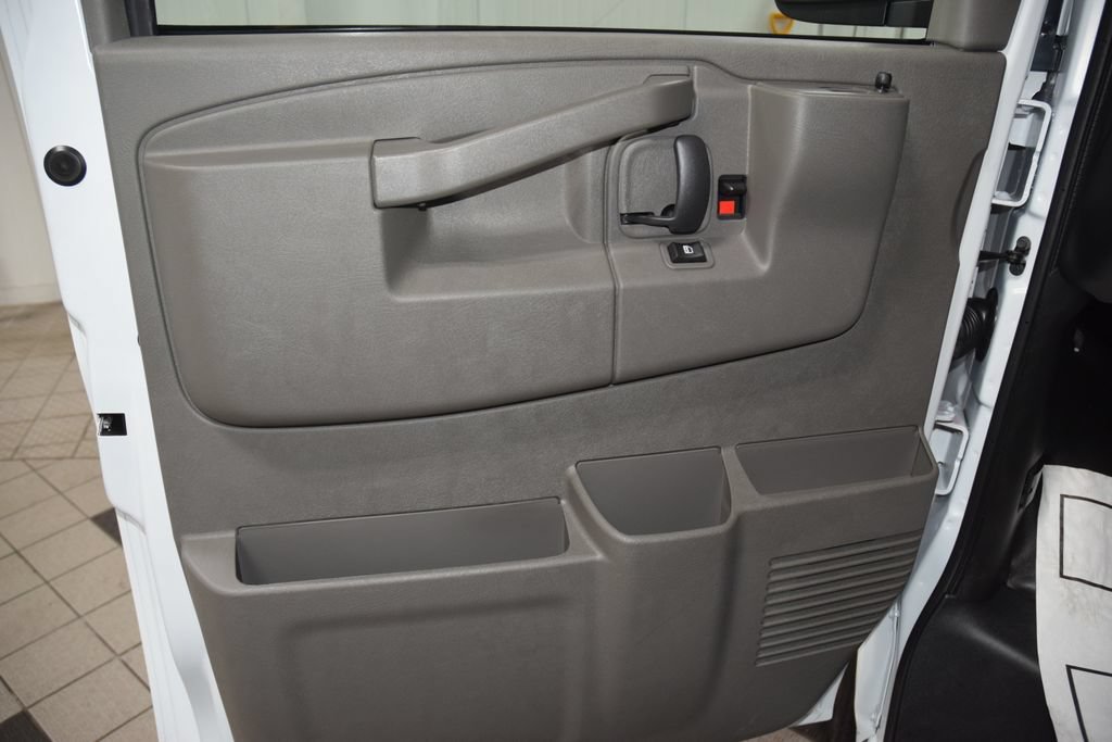 New 2026 Chevrolet Express 3500 LS RWD image 35