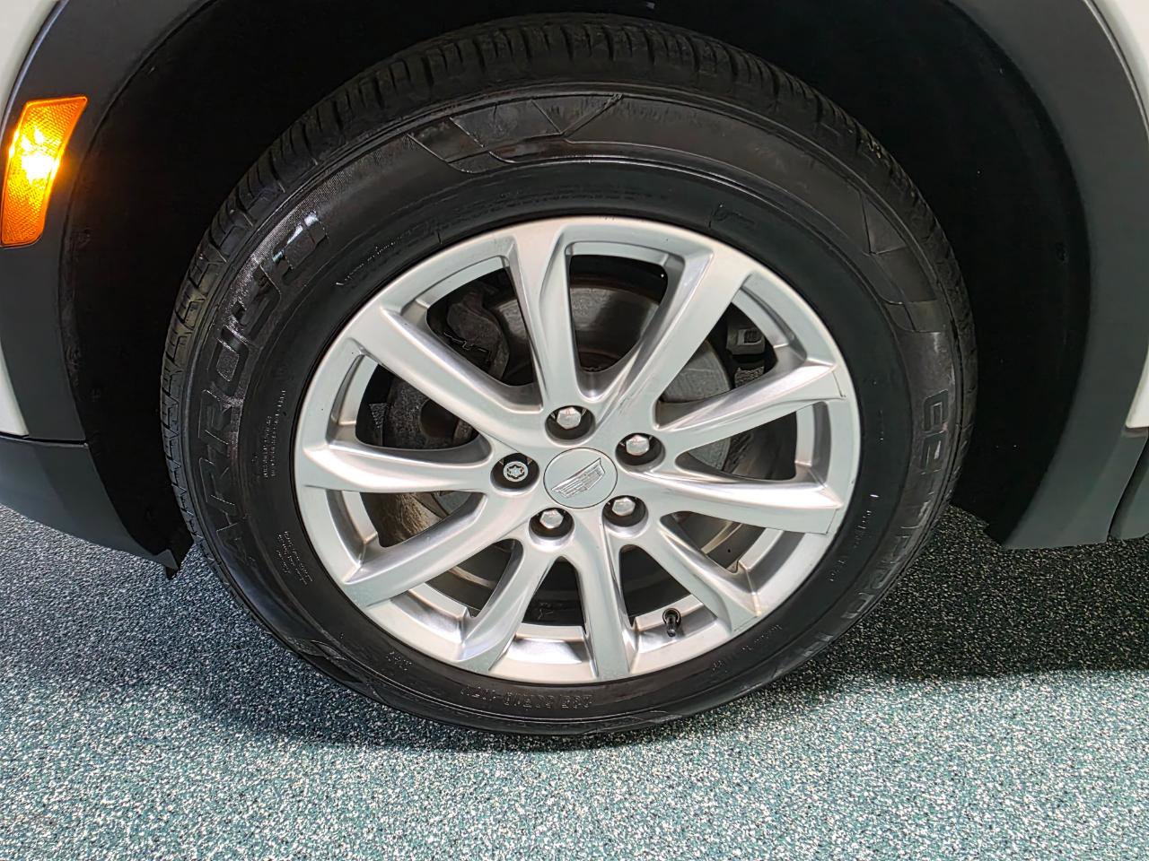 Used 2019 Cadillac XT4 Luxury w/ Cold Weather Package AWD/4WD image 12