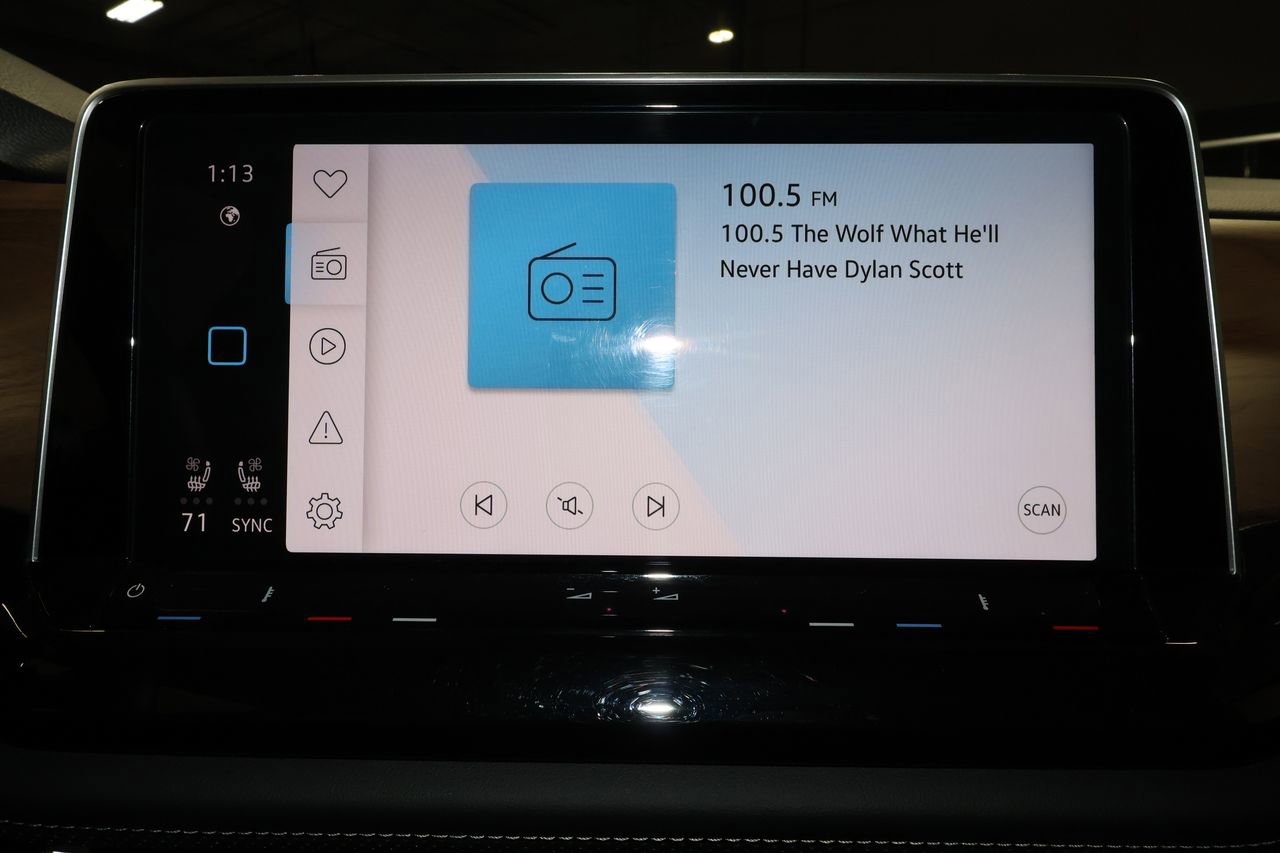 Used 2025 Volkswagen Atlas SE FWD image 13
