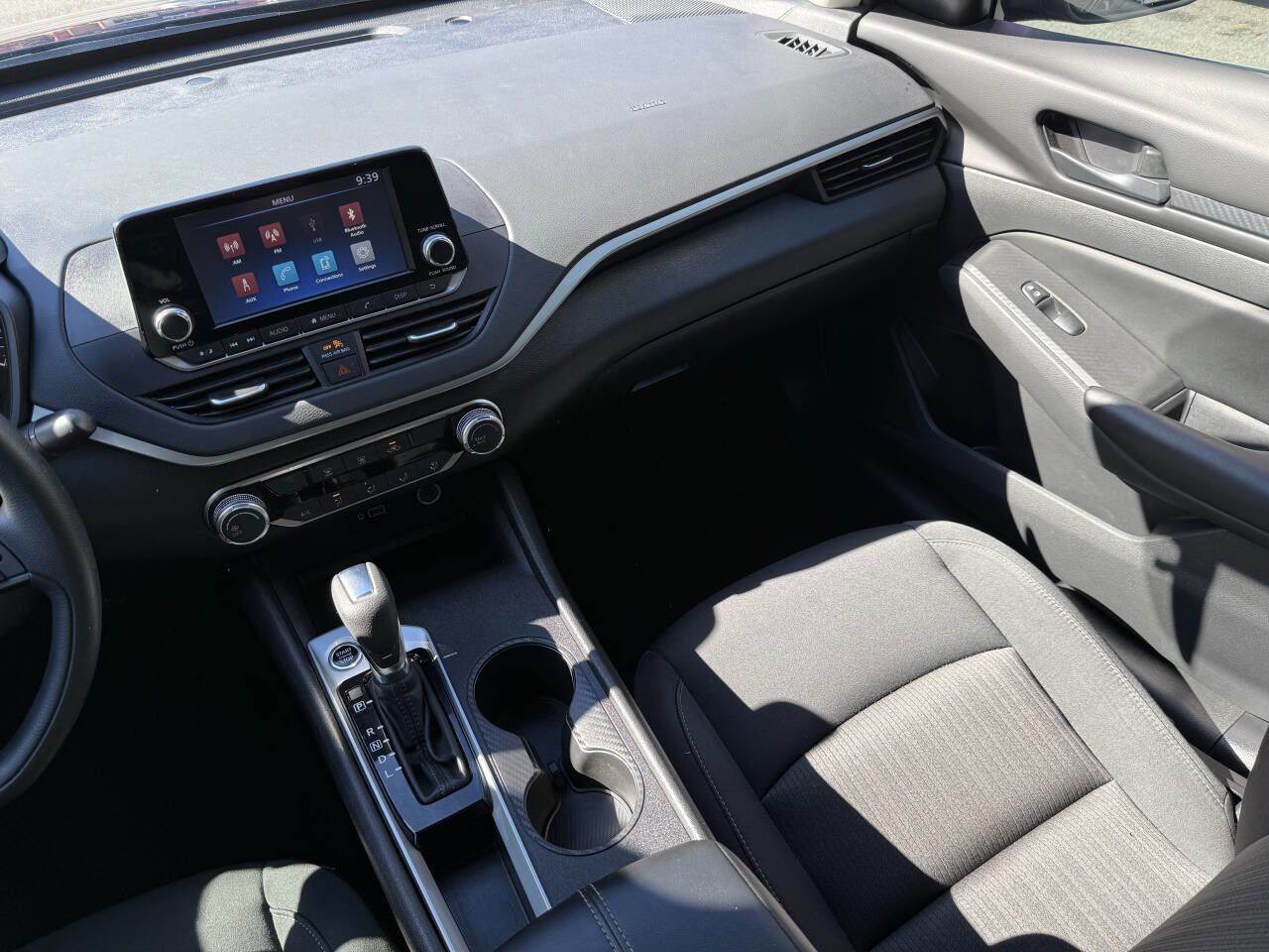 Used 2024 Nissan Altima 2.5 S image 18