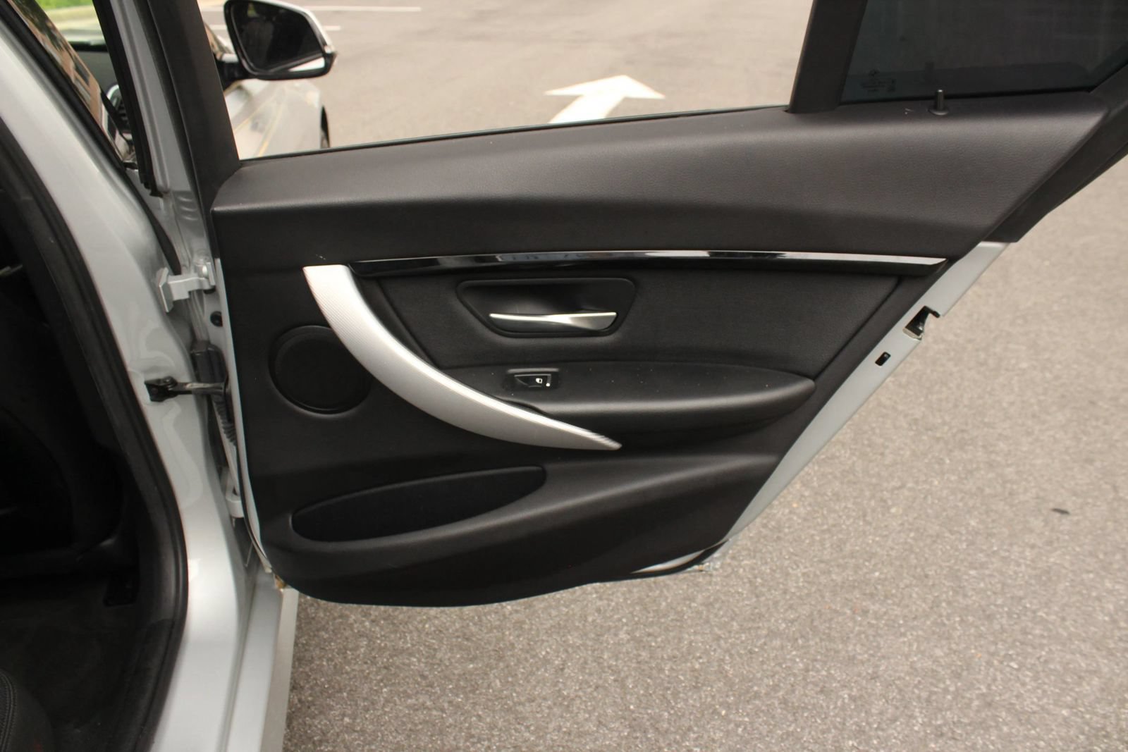 Used 2018 BMW 330i Sedan RWD image 22