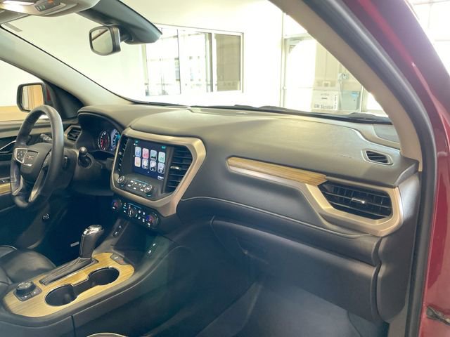 Used 2017 GMC Acadia Denali image 18
