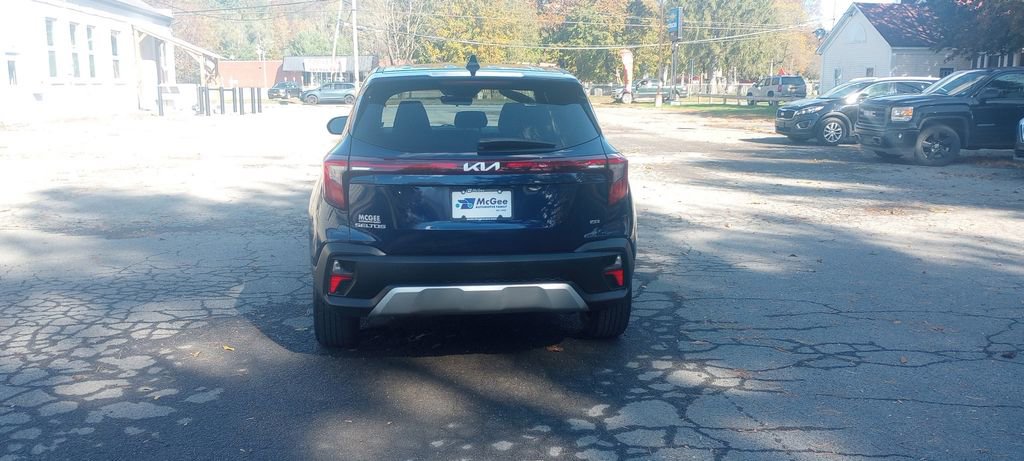 Used 2025 Kia Seltos LX image 6