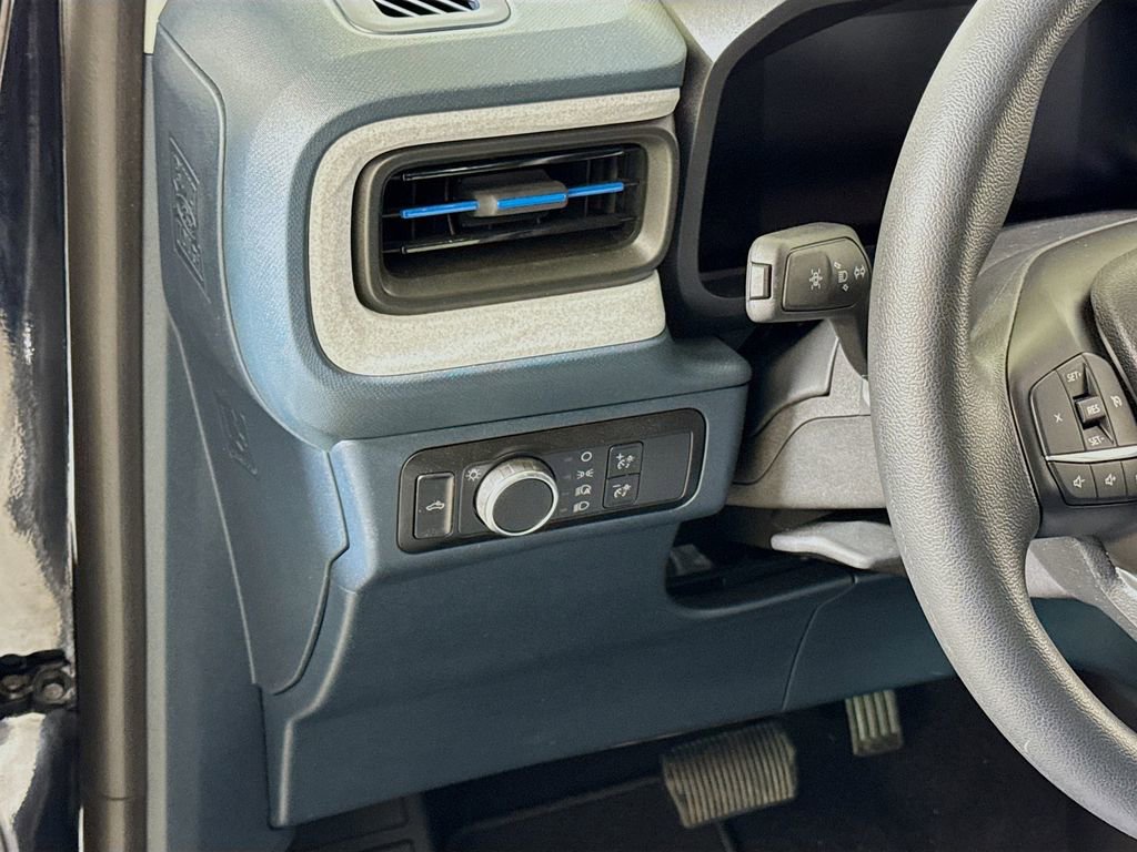 Used 2025 Ford Maverick XLT w/ Equipment Group 302A image 8