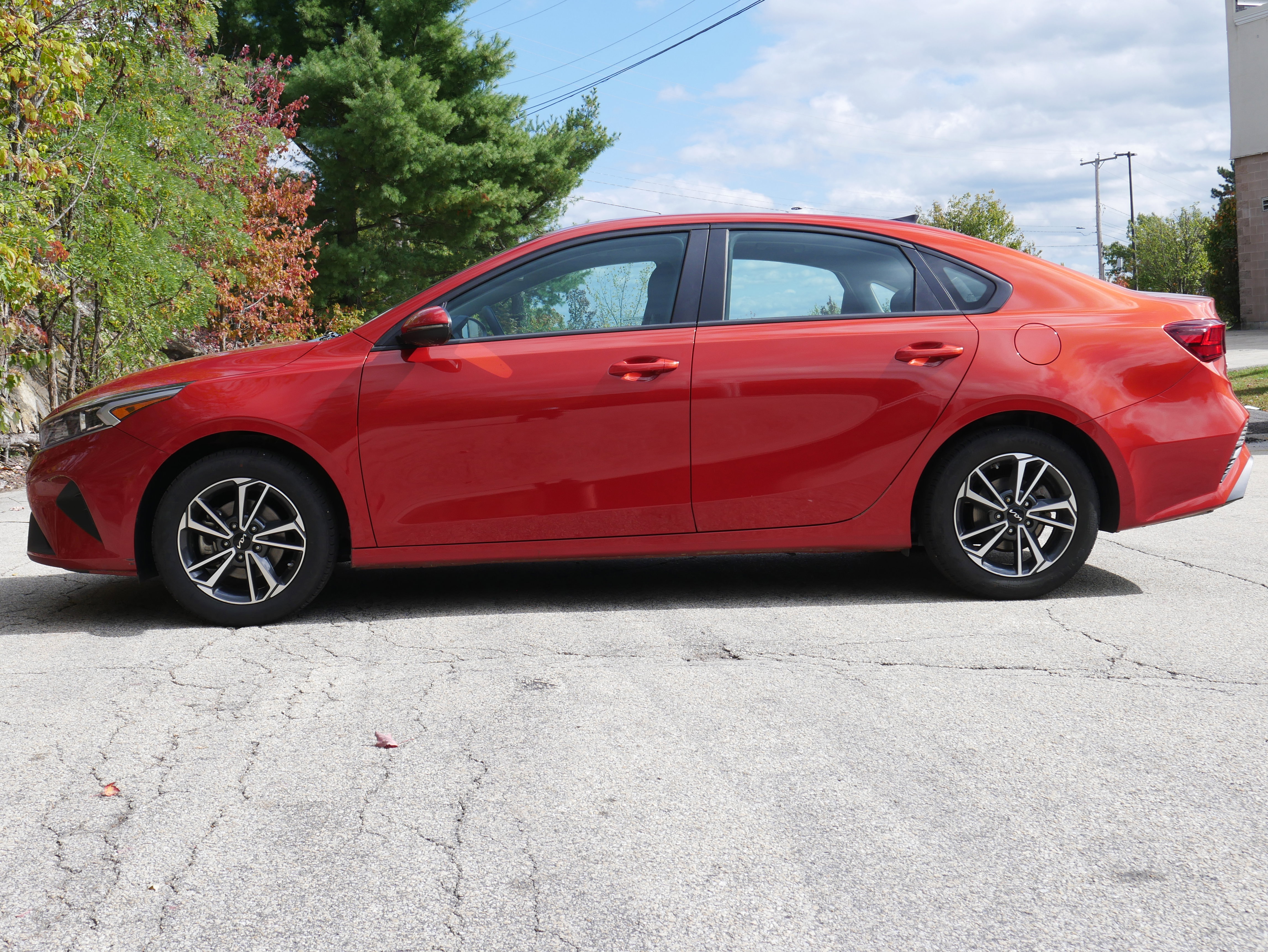 Certified 2023 Kia Forte LXS w/ LXS Technology Package image 3