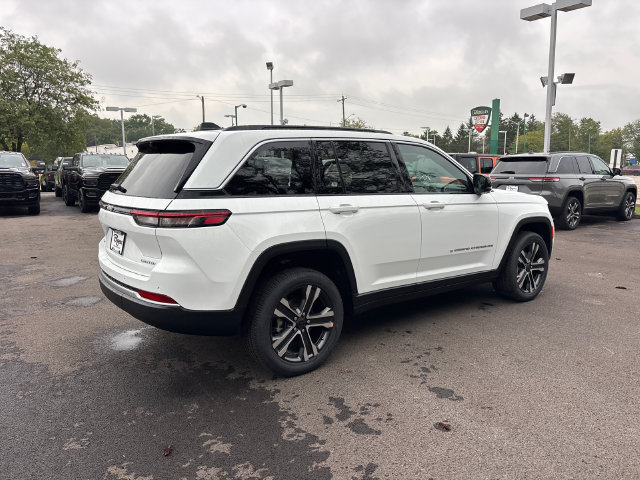 New 2027 Jeep Grand Cherokee Limited AWD/4WD image 31