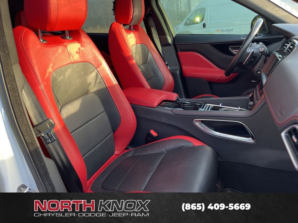 Used 2017 Jaguar F-PACE S image 12