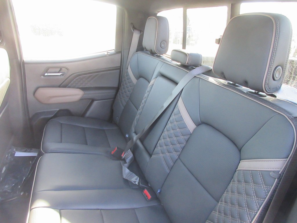 New 2026 GMC Canyon Denali image 15