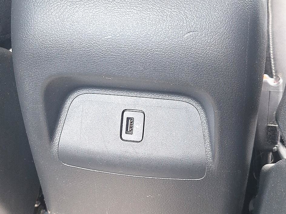 Certified 2025 Nissan Sentra SV FWD image 26