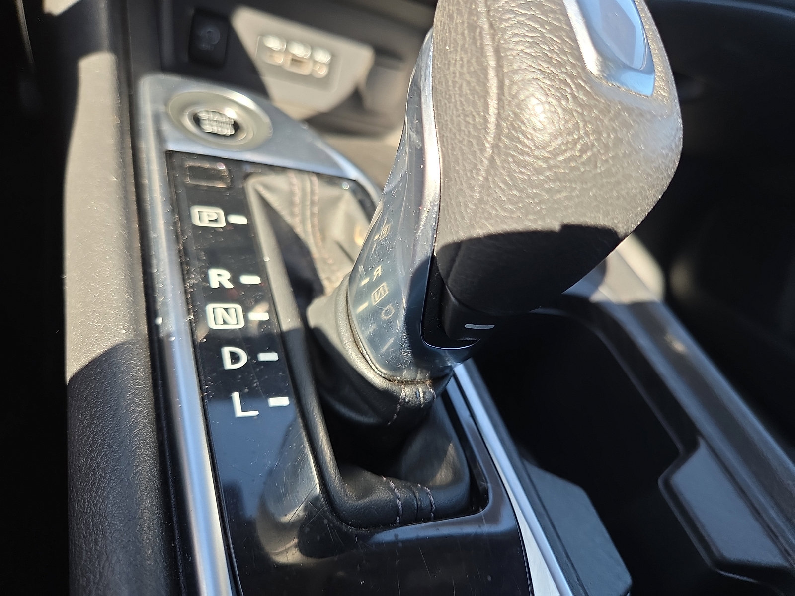 Used 2024 Nissan Sentra SV image 16