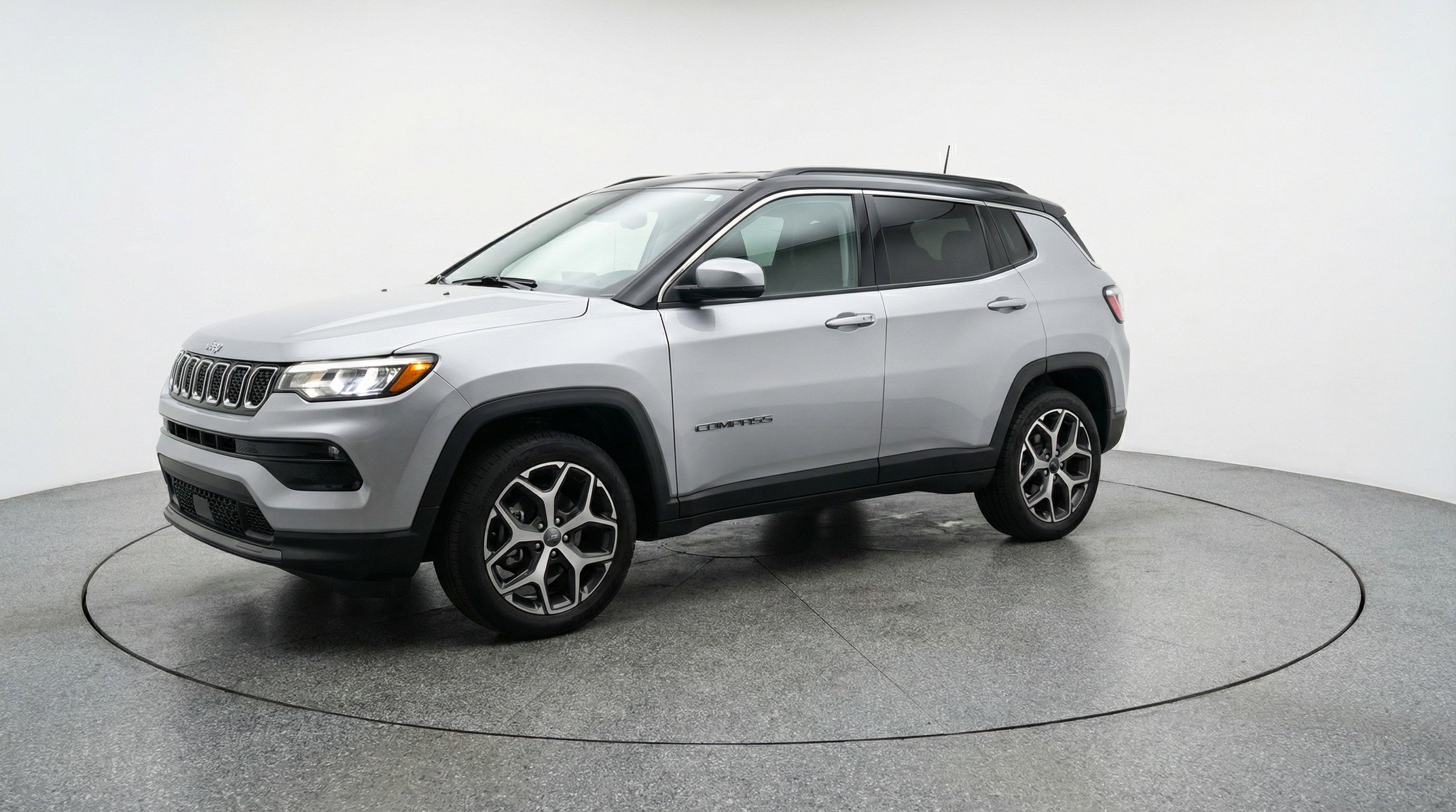 Used 2025 Jeep Compass Limited image 3