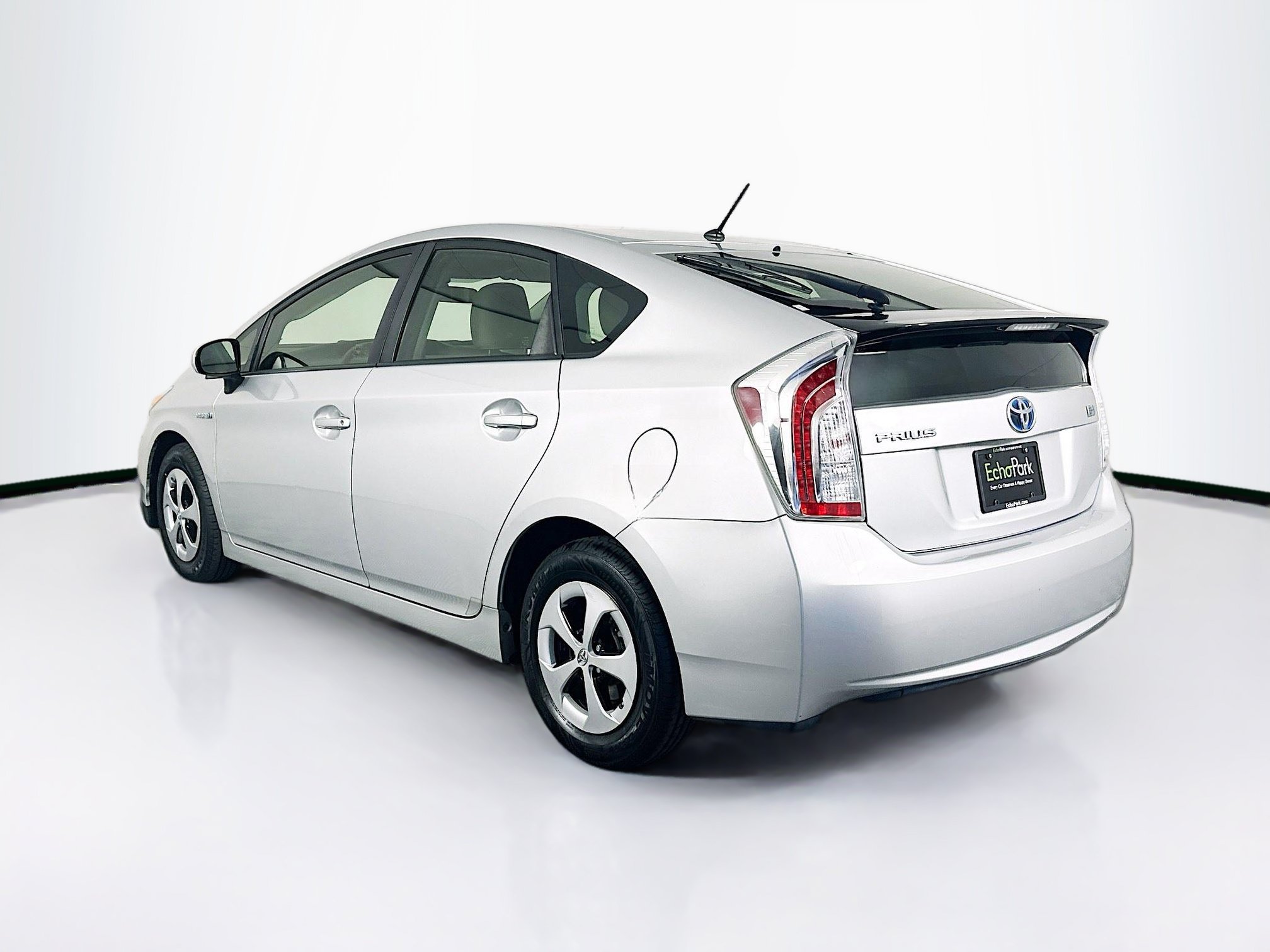 Used 2013 Toyota Prius Two FWD image 5