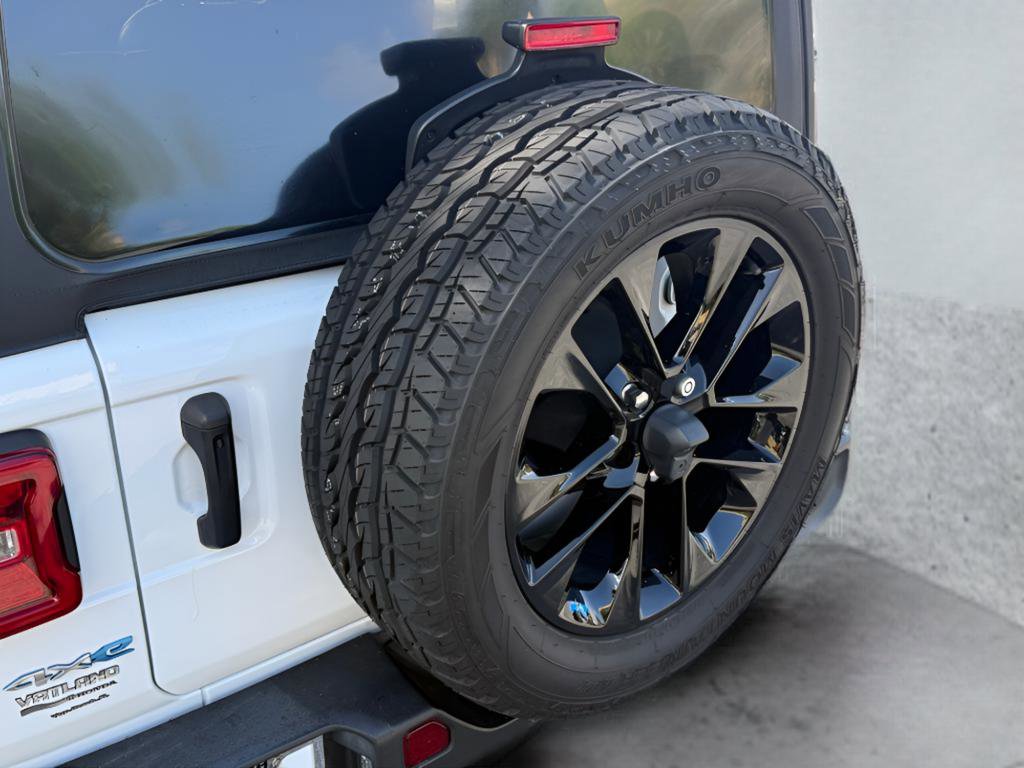 Used 2022 Jeep Wrangler Unlimited Sahara image 34