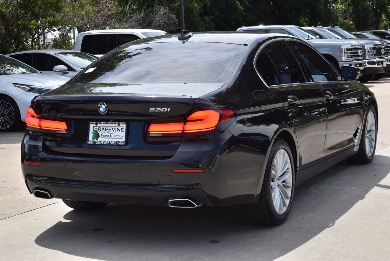 Used 2023 BMW 530i w/ Premium Package RWD image 8