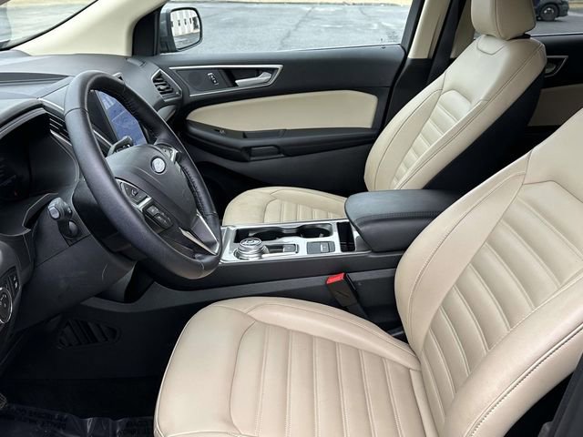 Used 2024 Ford Edge SEL w/ Convenience Package image 16
