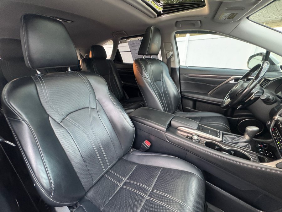 Used 2021 Lexus RX 350L AWD w/ Luxury Package image 38