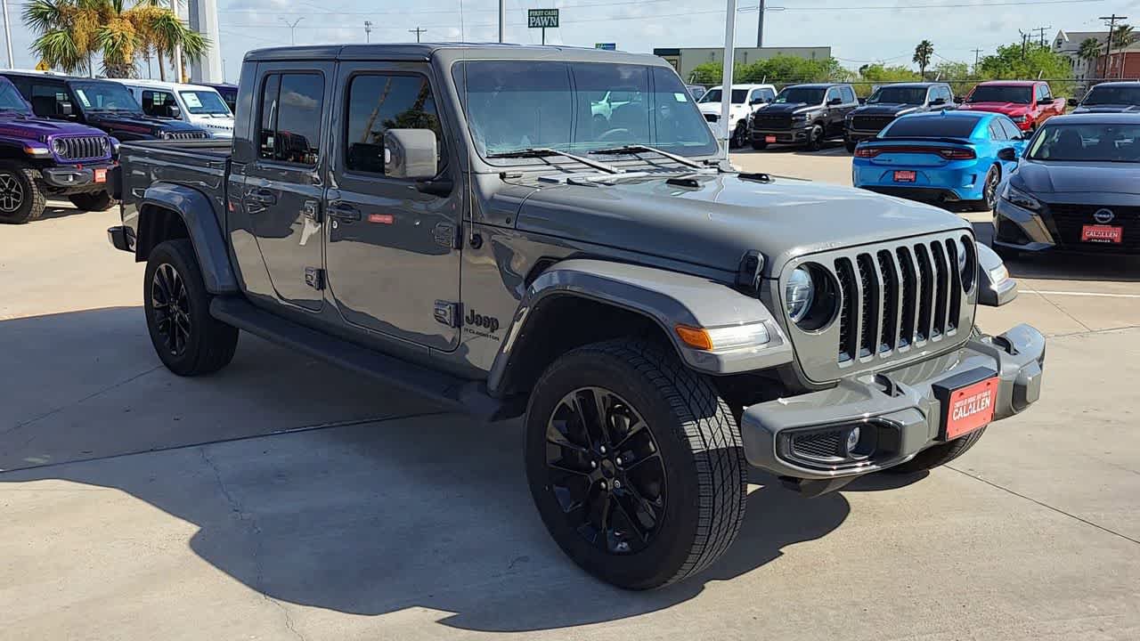 Used 2023 Jeep Gladiator Overland AWD/4WD image 2