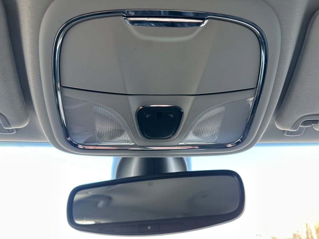 Used 2019 Jeep Cherokee Limited image 23