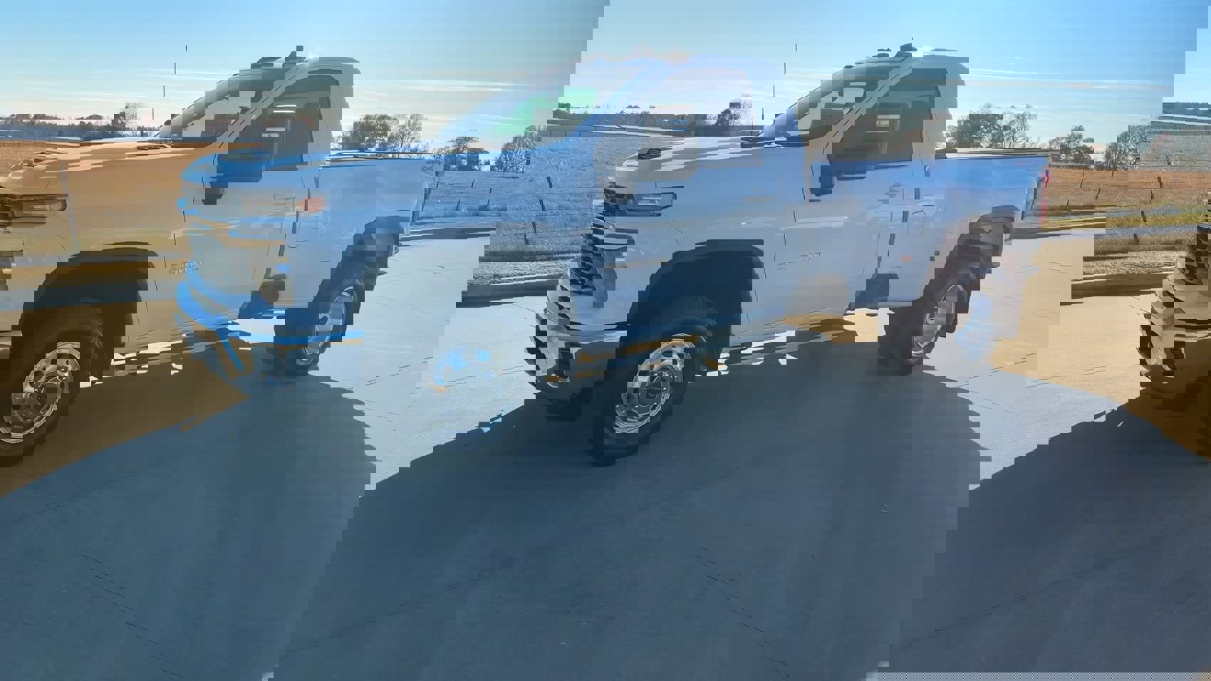 Used 2024 Chevrolet Silverado 3500 LT image 5