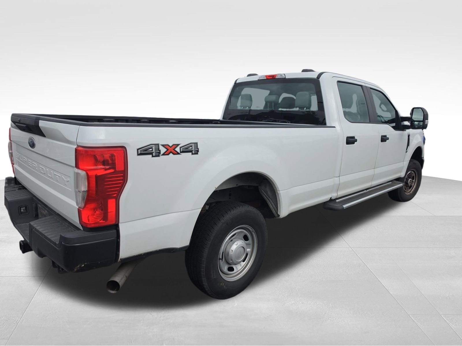 Used 2022 Ford F250 XL w/ Power Equipment Group AWD/4WD image 5