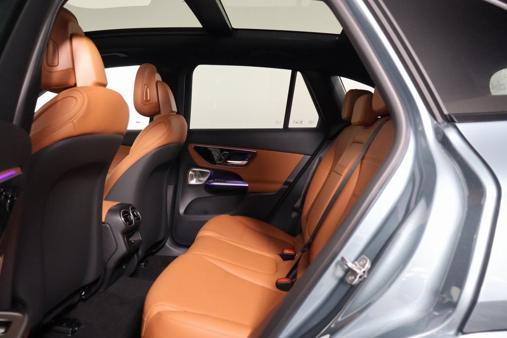 New 2027 Mercedes-Benz GLC 300 image 6